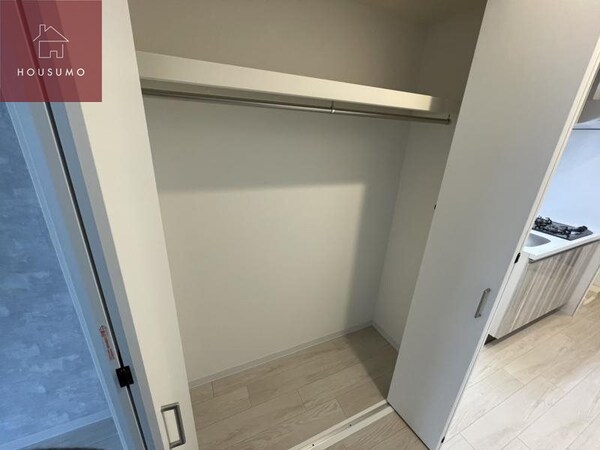 収納(小物を収納するのに便利です)
