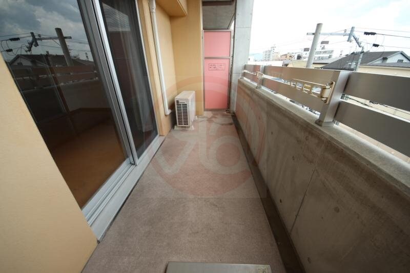 物件内観写真20　(お洗濯にも便利なバルコニー付き)