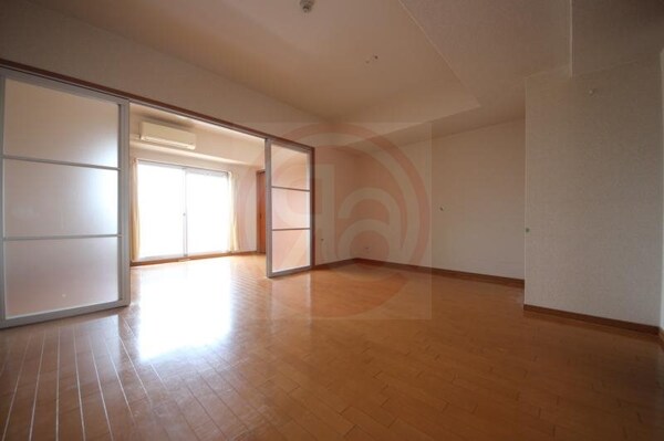 洋室(明るい洋室です)