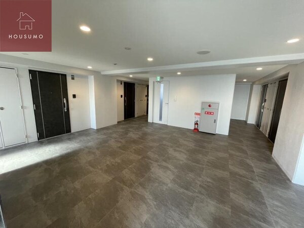 ロビー・ラウンジ(清潔なロビーです)