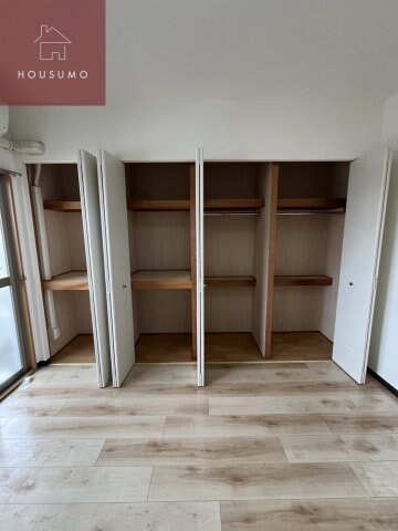 物件内観写真17　(収納スペース豊富です)