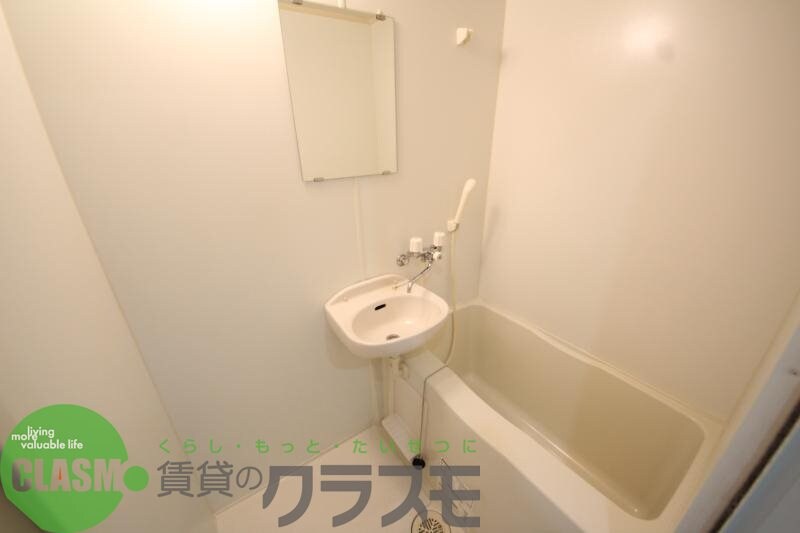 物件内観写真6　(日々の暮らしに欠かせないお風呂です)