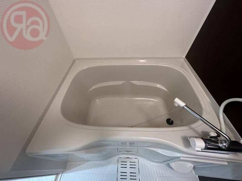 物件内観写真18　(コンパクトで使いやすいお風呂です)