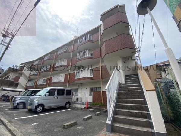 物件外観写真1　(きれいな外観です)