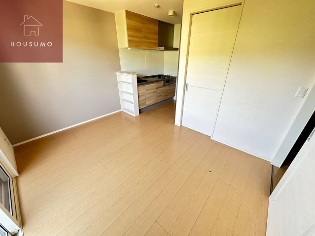 物件内観写真17　(ゆったりとしたリビングです)