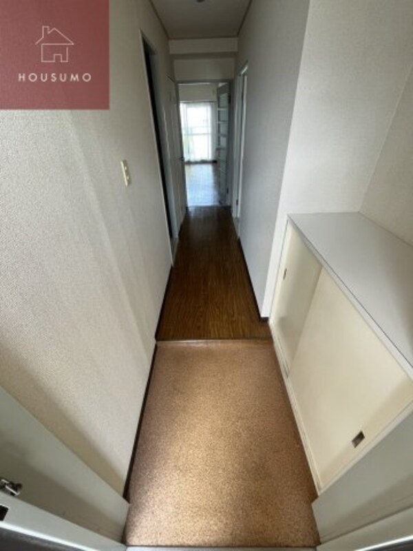 玄関(落ち着いた玄関です)