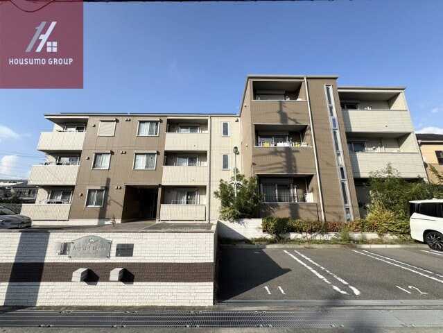 物件外観写真1　(物件の外観です)