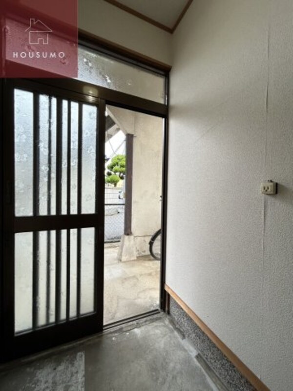 玄関(落ち着いた玄関です)