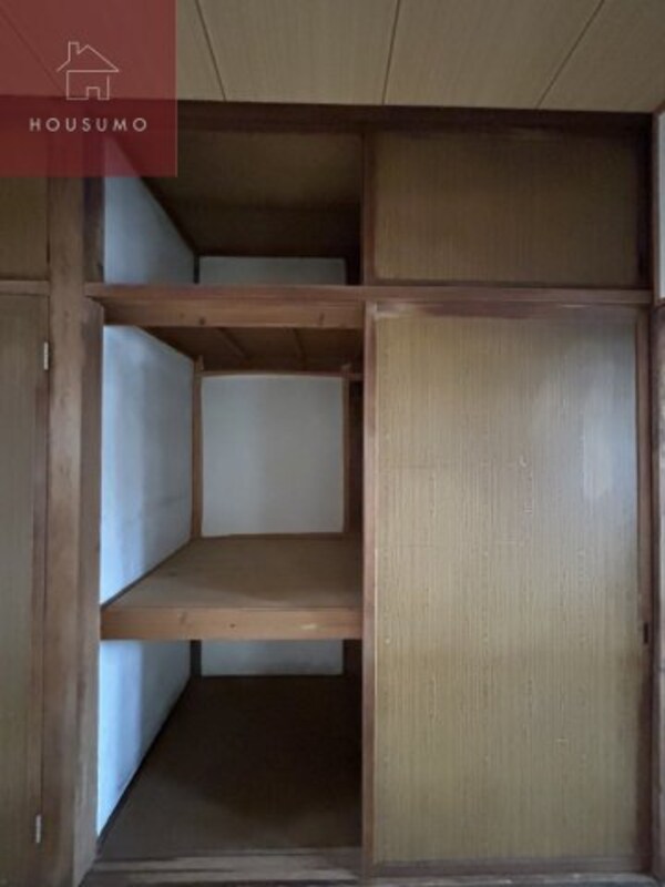 収納(こまごまとしたものを収納できそうですね)