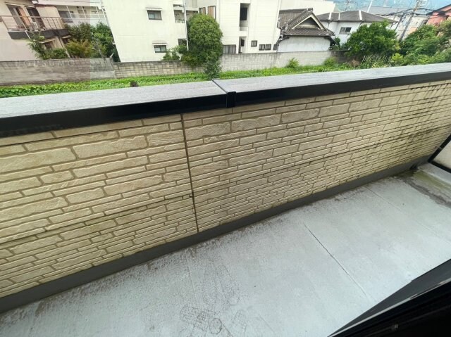 物件内観写真12　(広々としたバルコニーです)