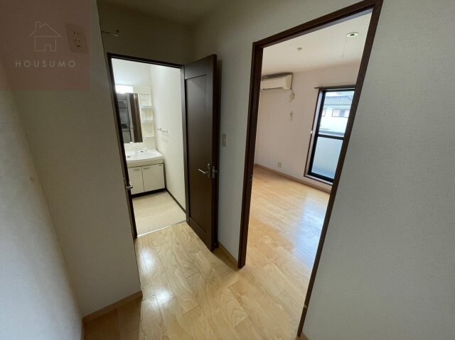 物件内観写真19　(明るい室内です)