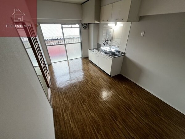 居室(ゆったり過ごせるリビングです)