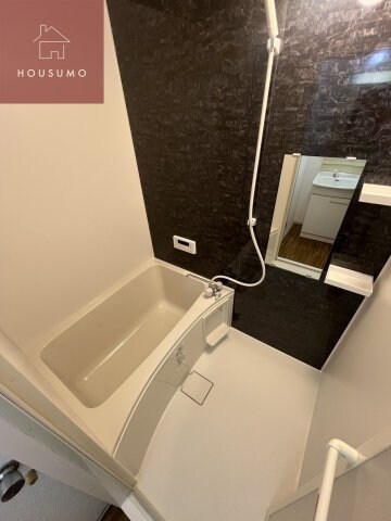 物件内観写真6　(落ち着いた空間のお風呂です)