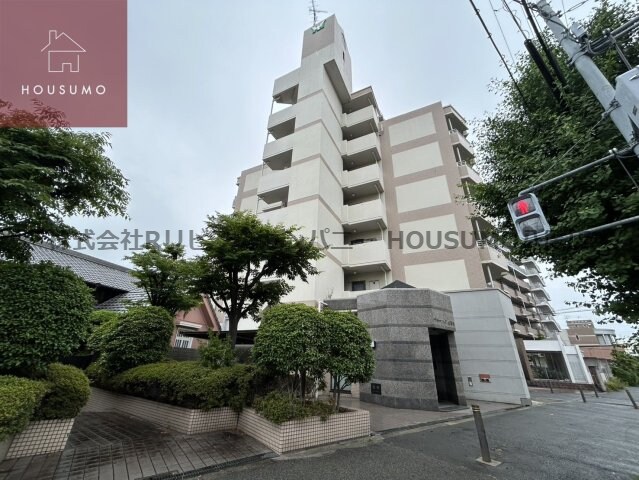 物件外観写真1　(建物外観を気になさる方へ、見た目の良い物件です)