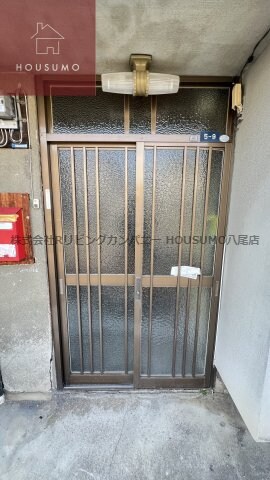 物件外観写真2　(建物の内部です)