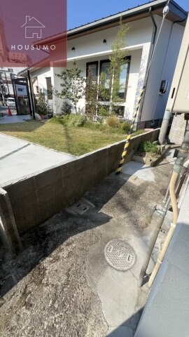 物件内観写真12　(広々としたバルコニーです)