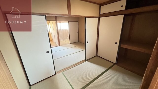 物件内観写真17　(来客時にも便利な和室付き)