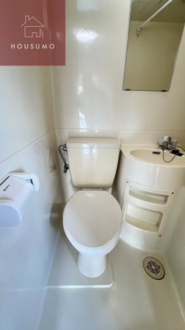 トイレ(シンプルで使いやすいトイレです)