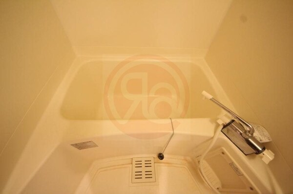 浴室(日々の疲れを癒すお風呂付です)