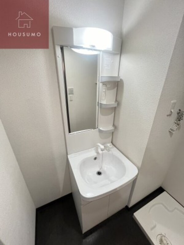 独立洗面台(朝の身支度には欠かせない独立洗面化粧台)