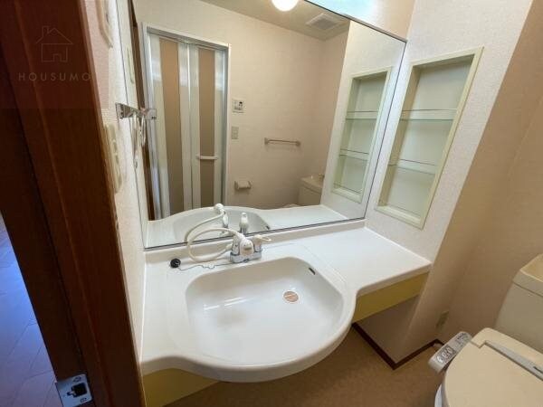 物件内観写真12　(忙しい朝には欠かせない洗面所です)