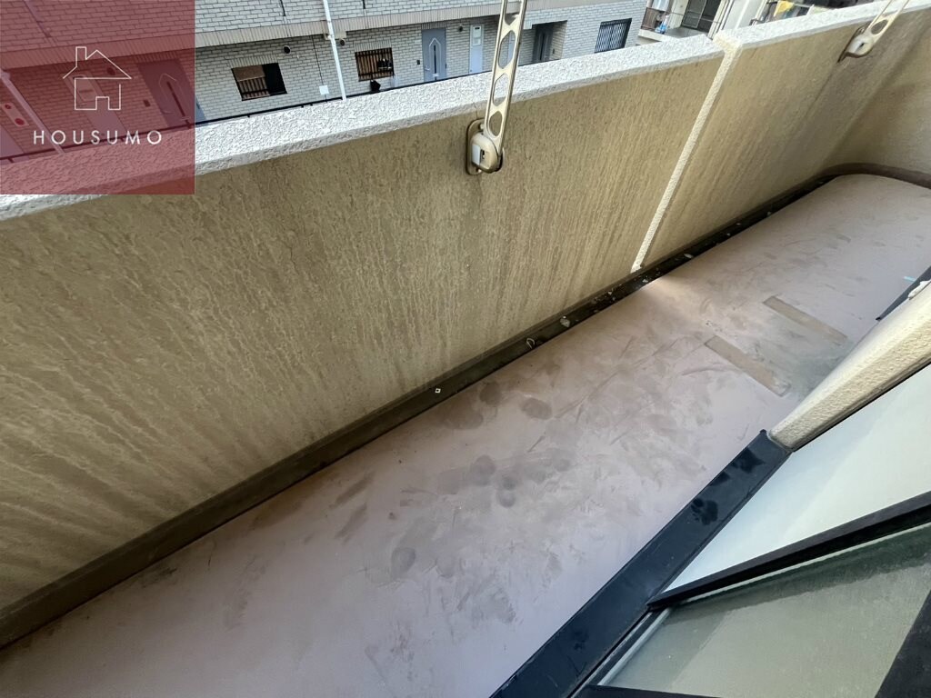 物件内観写真12　(落ち着いた時間を過ごせるバルコニーです)