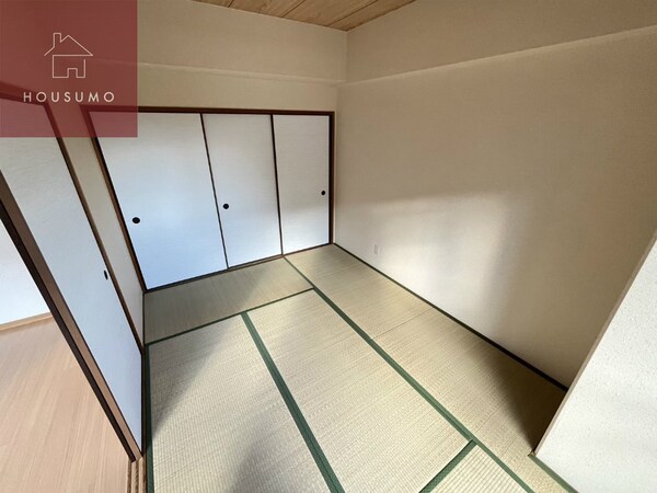 和室(明るい和室です)