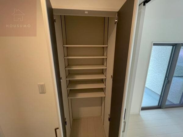 収納(便利な収納スペースです)