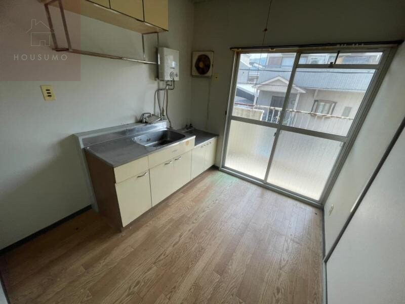 物件内観写真3　(ゆったり過ごせるリビングです)