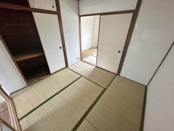 和室(趣のある和室です)