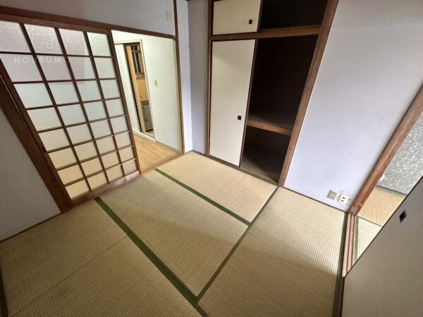 和室(和室があると、家にあたたかい雰囲気が生まれます)