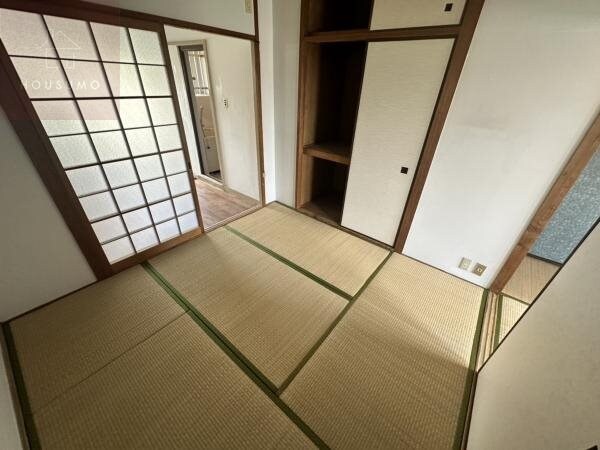 和室(趣のある和室です)