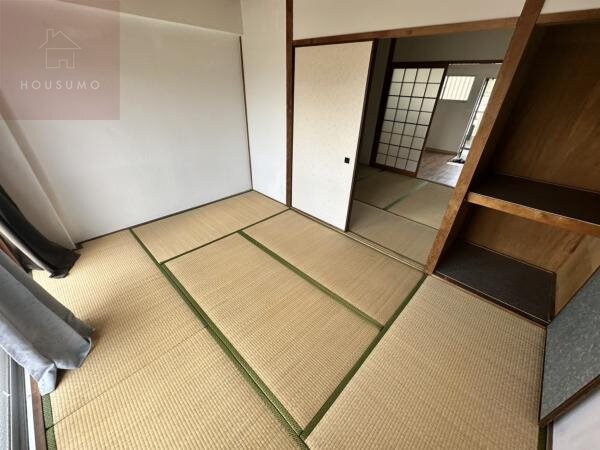 和室(きれいな和室です)