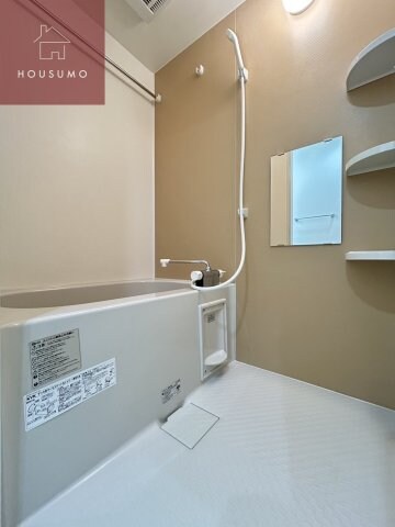 物件内観写真6　(きれいなお風呂です)