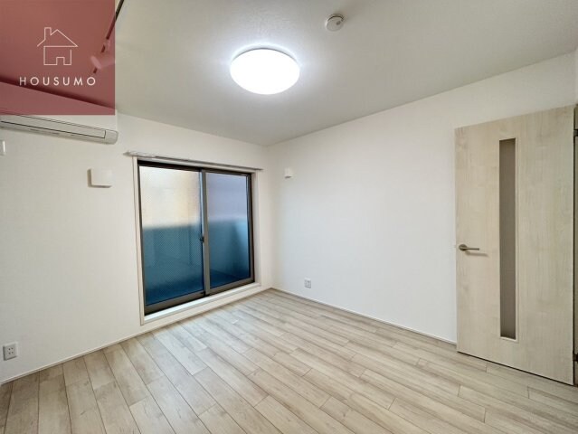 物件内観写真16　(使い勝手のいい洋室です)