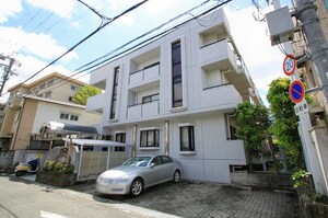 ロイヤル蛍ヶ池外観写真