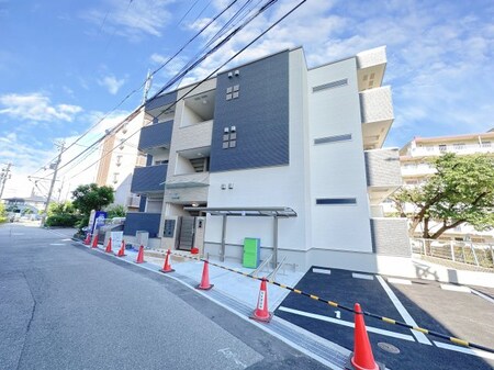 バロンセスト桜塚外観写真