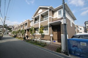 ヴィラージュ刀根山Ⅲ番館外観写真