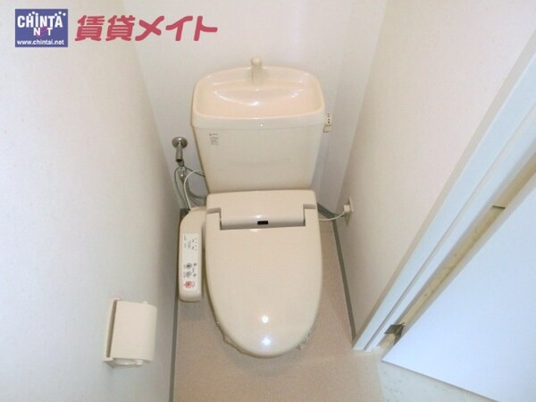 トイレ(同物件の別部屋のモデル写真となります)