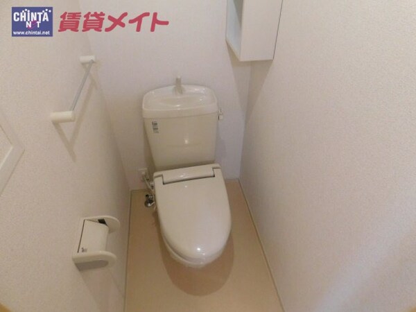 トイレ(同型タイプのものです)