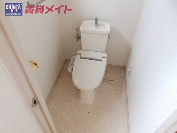 トイレ(別部屋同型タイプです)