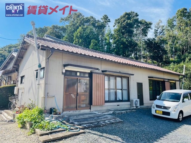 南山荘
