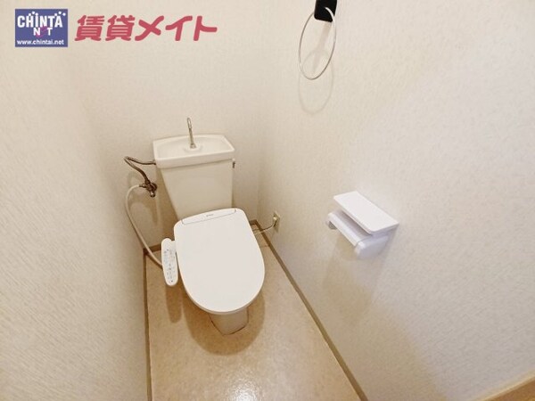 トイレ(同物件別号室写真)