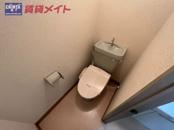 トイレ(反転タイプ参考写真)