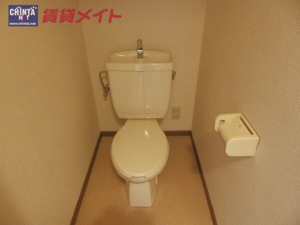 トイレ(別部屋のお写真です。)