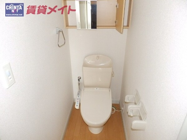 トイレ(同一タイプ部屋写真)