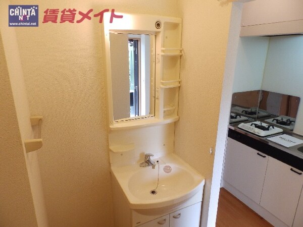 洗面設備(同タイプの部屋写真です。)