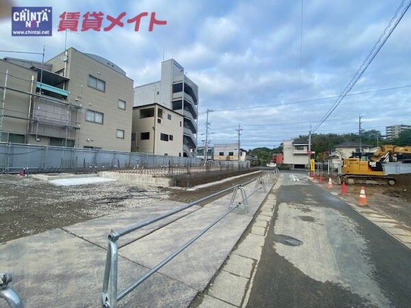 駐車場(建築中)