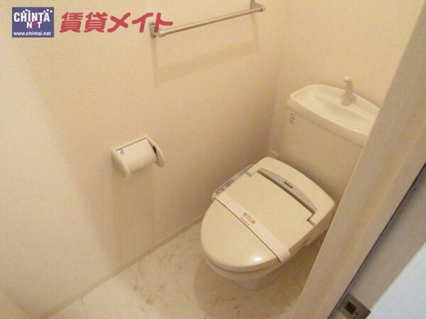 トイレ(別部屋同タイプです)