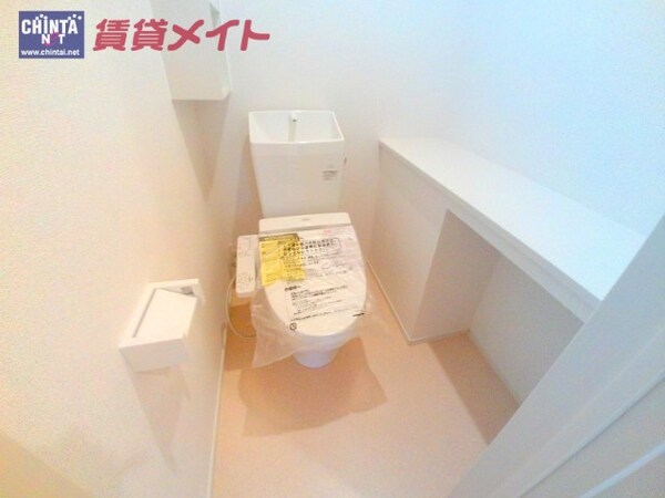 トイレ(トイレ同タイプ部屋写真です。)